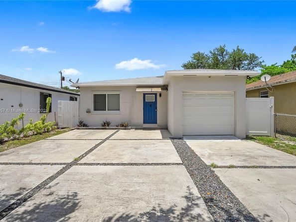 2227 Cody St, Hollywood FL 33020