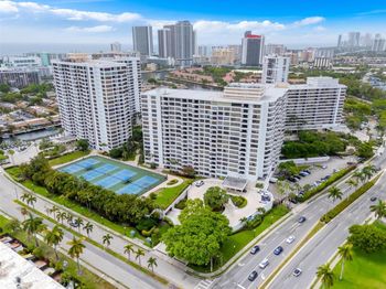 600 NE Three Islands Blvd