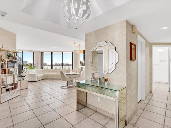 2000 Island Blvd 602, Aventura FL 33160