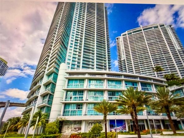 92 SW 3rd St 4309, Miami FL 33130