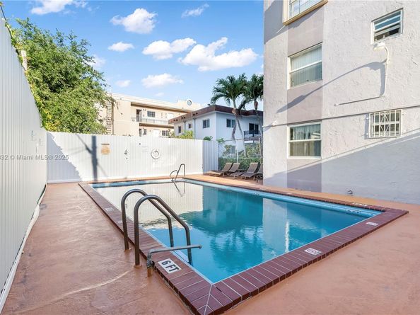 1661 SW 3rd St 8, Miami FL 33135