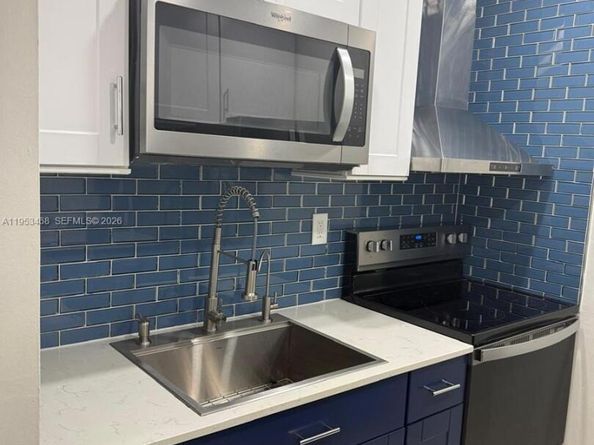 2905 Pierce St 14, Hollywood FL 33020