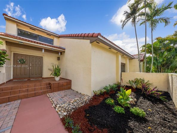 6637 NW 181st Ln, Hialeah FL 33015