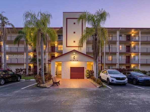1600 SW 127th Way 102C, Pembroke Pines FL 33027