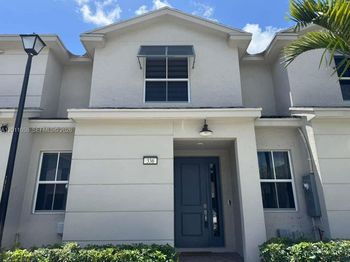 336 NW 8th Ct