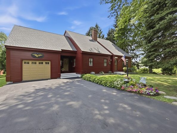 11 Betty, Auburn MA 01501