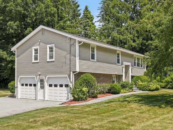 46 River Rd 225, Tewksbury MA 01876