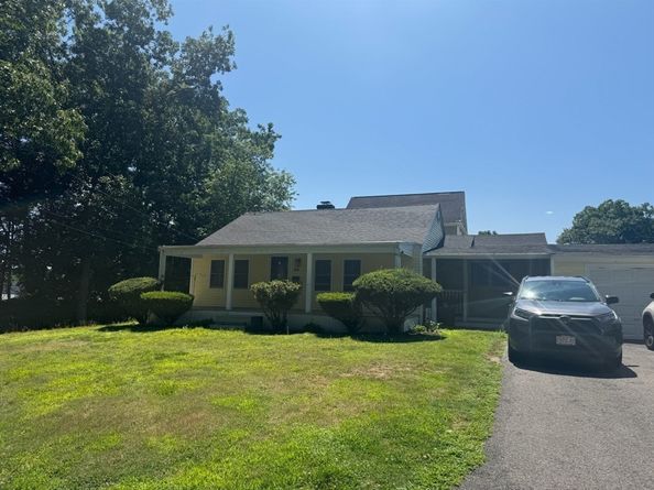 95 Augustine St, Brockton MA 02301