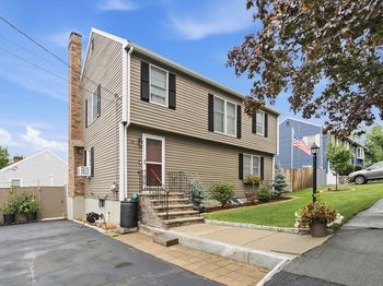 74 Maplewood Rd