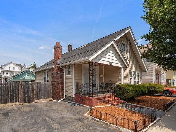 19 Elsie St, Everett MA 02149