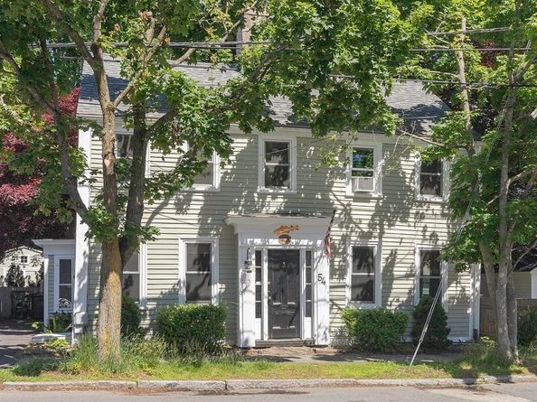 54 Ashland St, Newburyport MA 01950