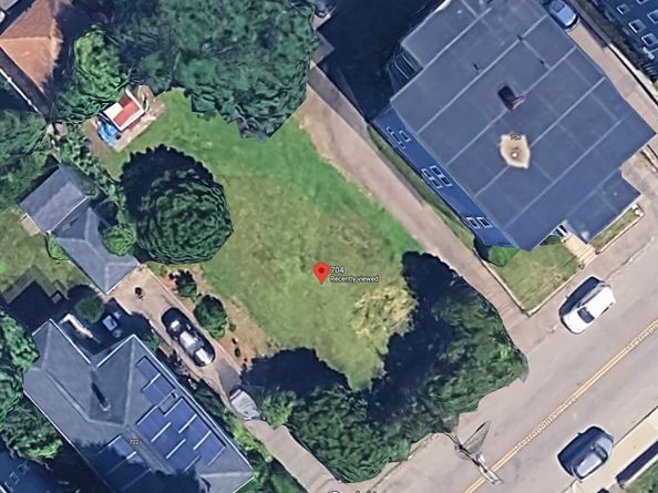 704 Metropolitan Ave, Boston MA 02136