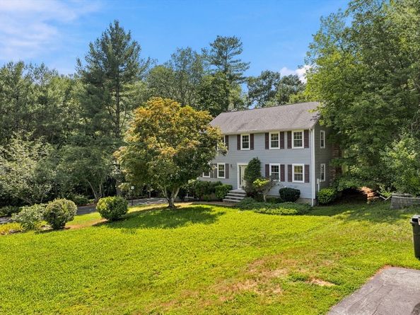 4 Dundas Avenue, Andover MA 01810