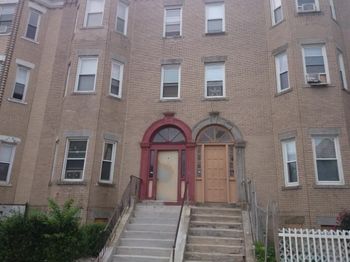 9 Forbes St