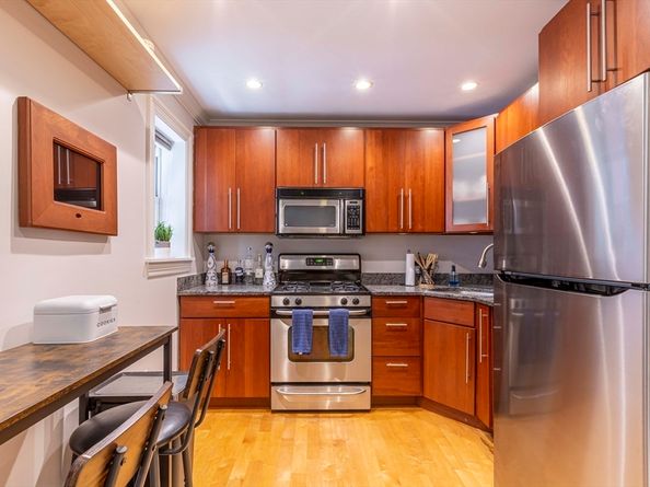 52 Cooper St. 1, Boston MA 02113