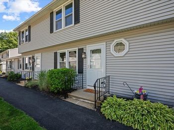270 Sunderland Rd