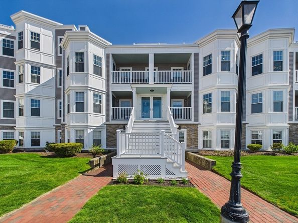 15 Park Ave 211, Hull MA 02045