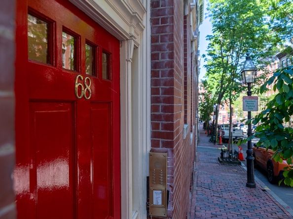 68 Phillips St 6, Boston MA 02114