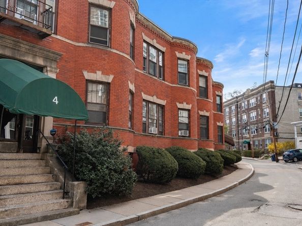 4 Colliston Rd B, Boston MA 02135