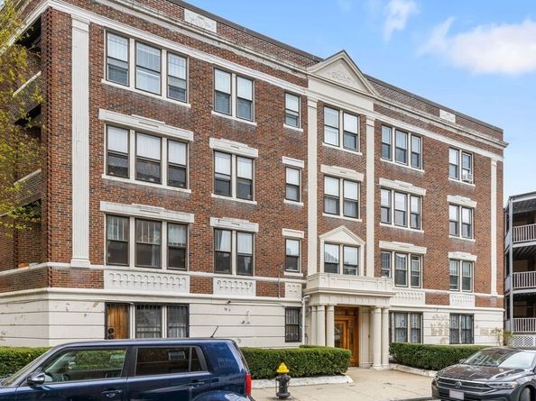 21 Sutherland Rd 6, Boston MA 02135