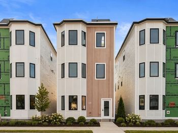 30 Swan Ave