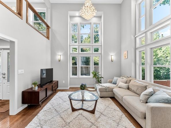 142 Edinboro St, Newton MA 02460