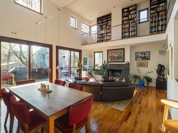 10 Newell St
