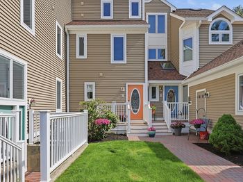 60 Pointe Rok Drive