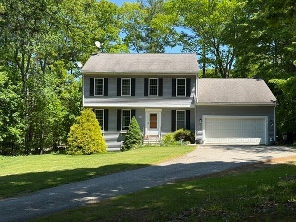 38 Lake Street, Spencer MA 01562