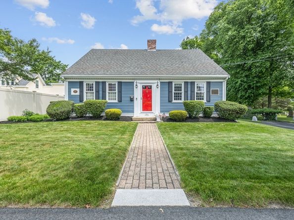 751 Washington St, Whitman MA 02382
