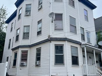 73 Woodman Street