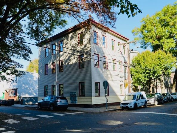 59 7th 1, Cambridge MA 02141