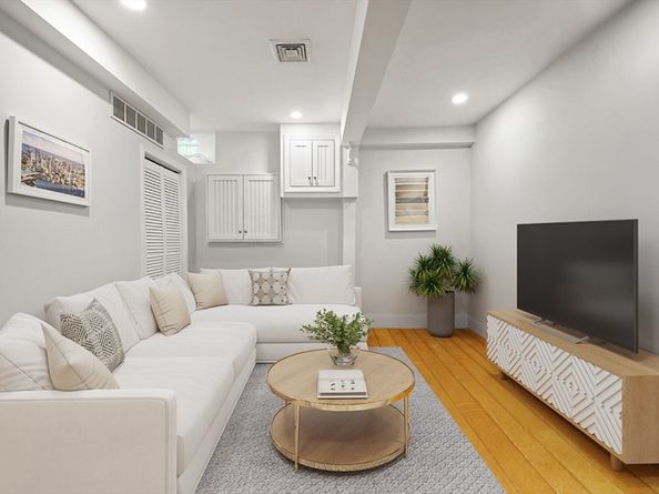 511 E 8th St A, Boston MA 02127