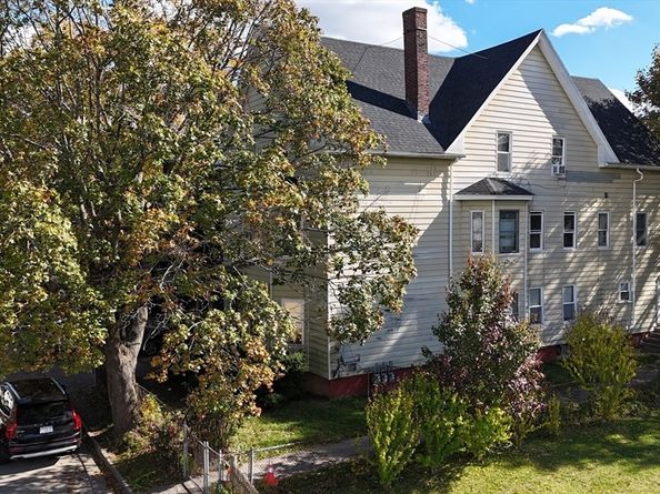 47 Acton St, Worcester MA 01604