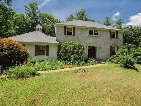 217 Grove St, Paxton MA 01612