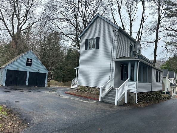 6 Oakland Cir, Wellesley MA 02481