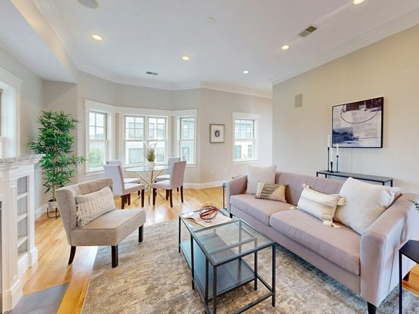 209 W 2nd St, Boston MA 02127