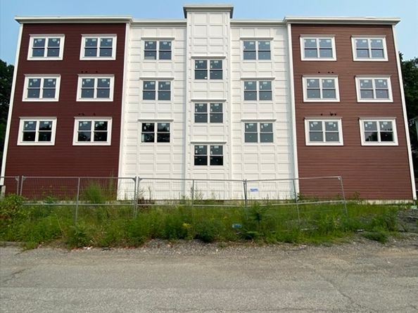 40 Hooper St, Worcester MA 01605