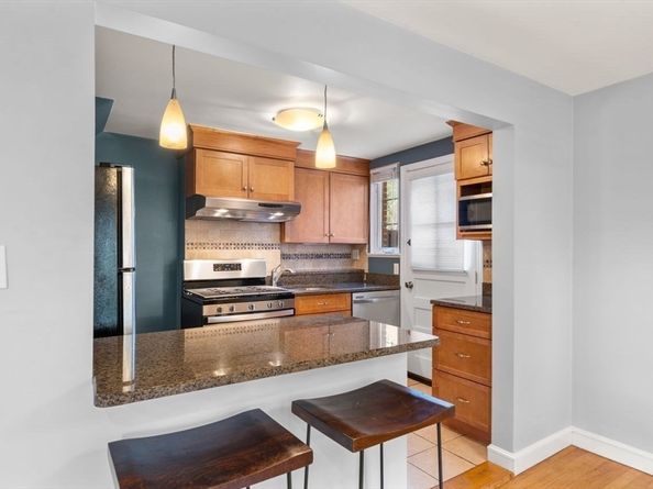 57 Pierce Rd 57, Watertown MA 02472