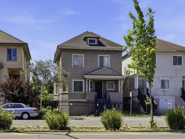 881 W Macarthur Boulevard, Emeryville CA 94608