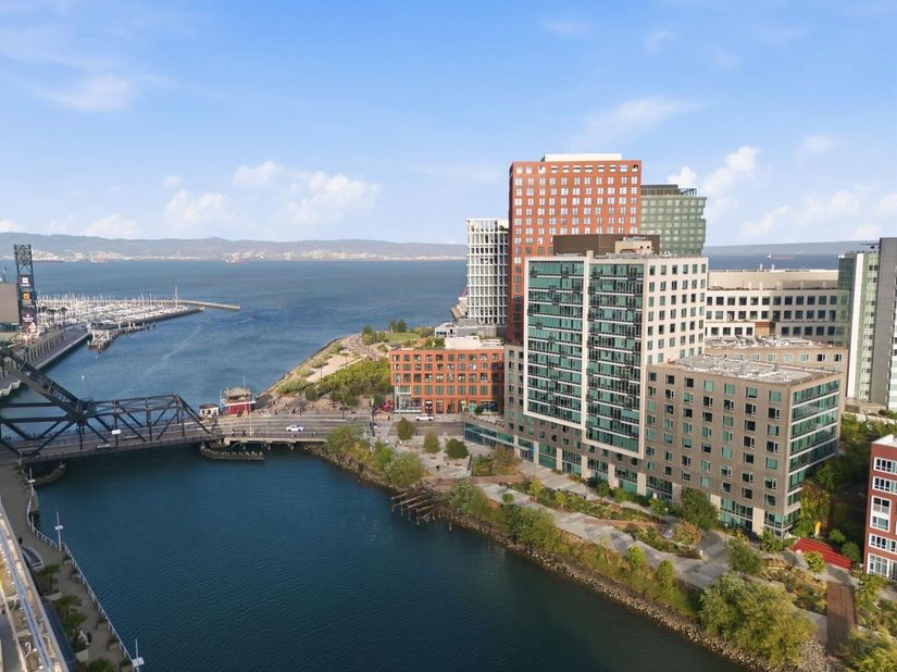 1000 3rd Street 811, San Francisco CA 94158