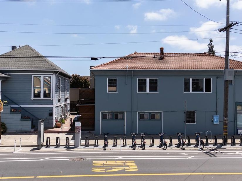 40th, Oakland CA 94609