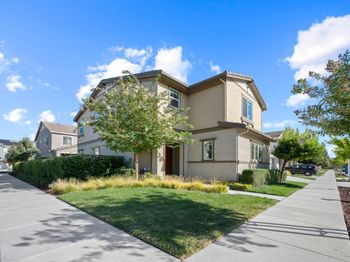 6752 Grasshopper Avenue