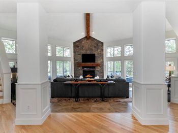 22184 Forest Hills Drive