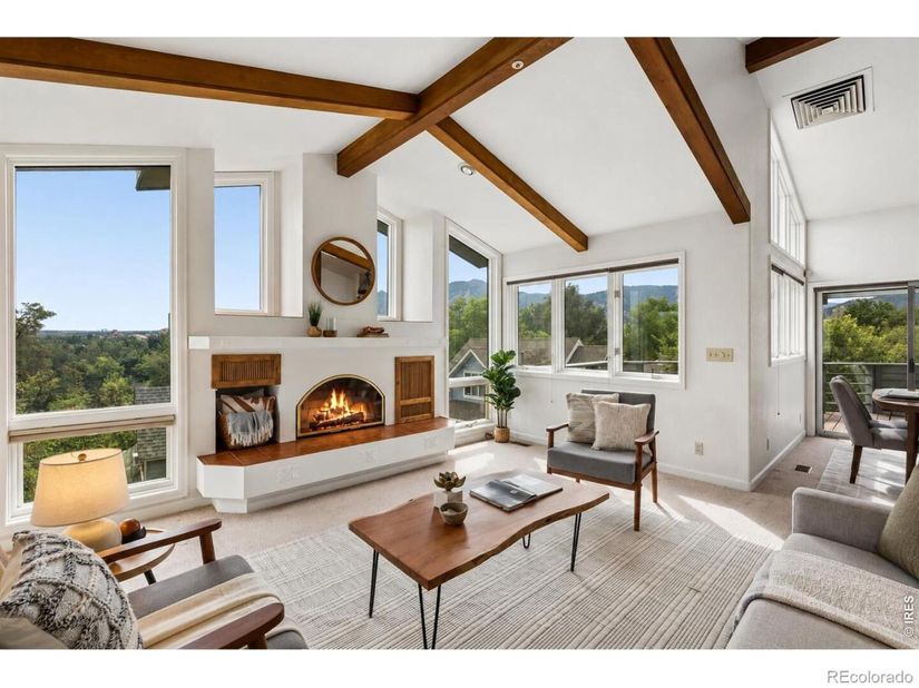 2140 Mesa Drive, Boulder CO 80304