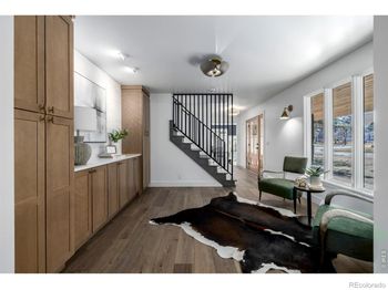 3 E Belleview Drive