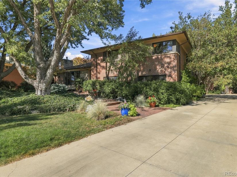 165 Dudley Street, Lakewood CO 80226