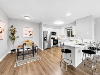 12093 W Cross Drive