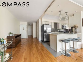 208 East Broadway