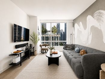 1 City Point